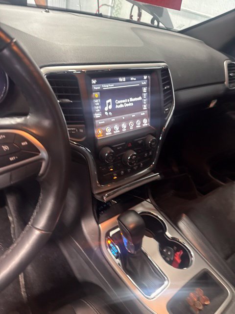 Used 2018 Black Jeep Altitude image 4