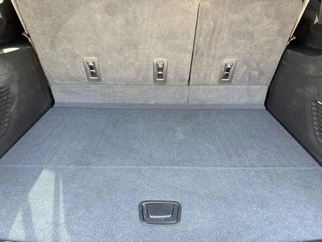 Used 2022 Gray Chevrolet High Country image 10