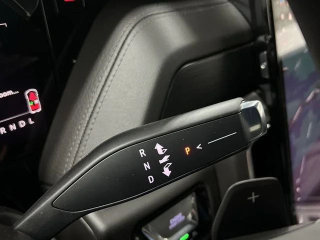 2026 GMC Yukon Denali - Photo 17