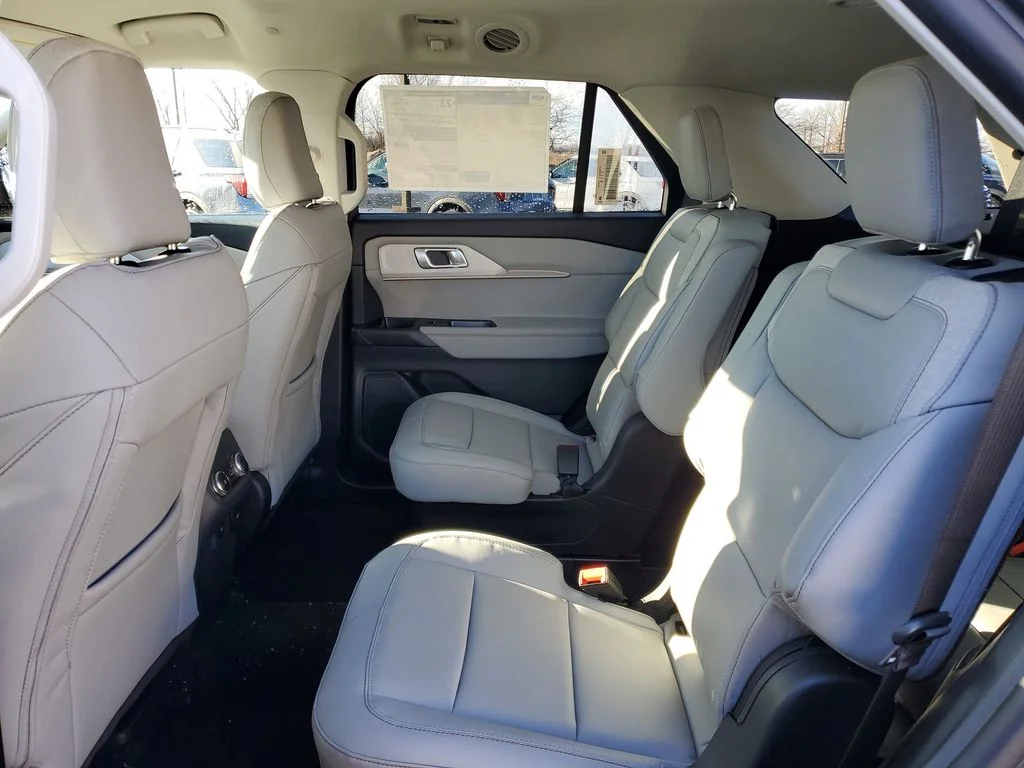 2026 Ford Explorer Active - Photo 24