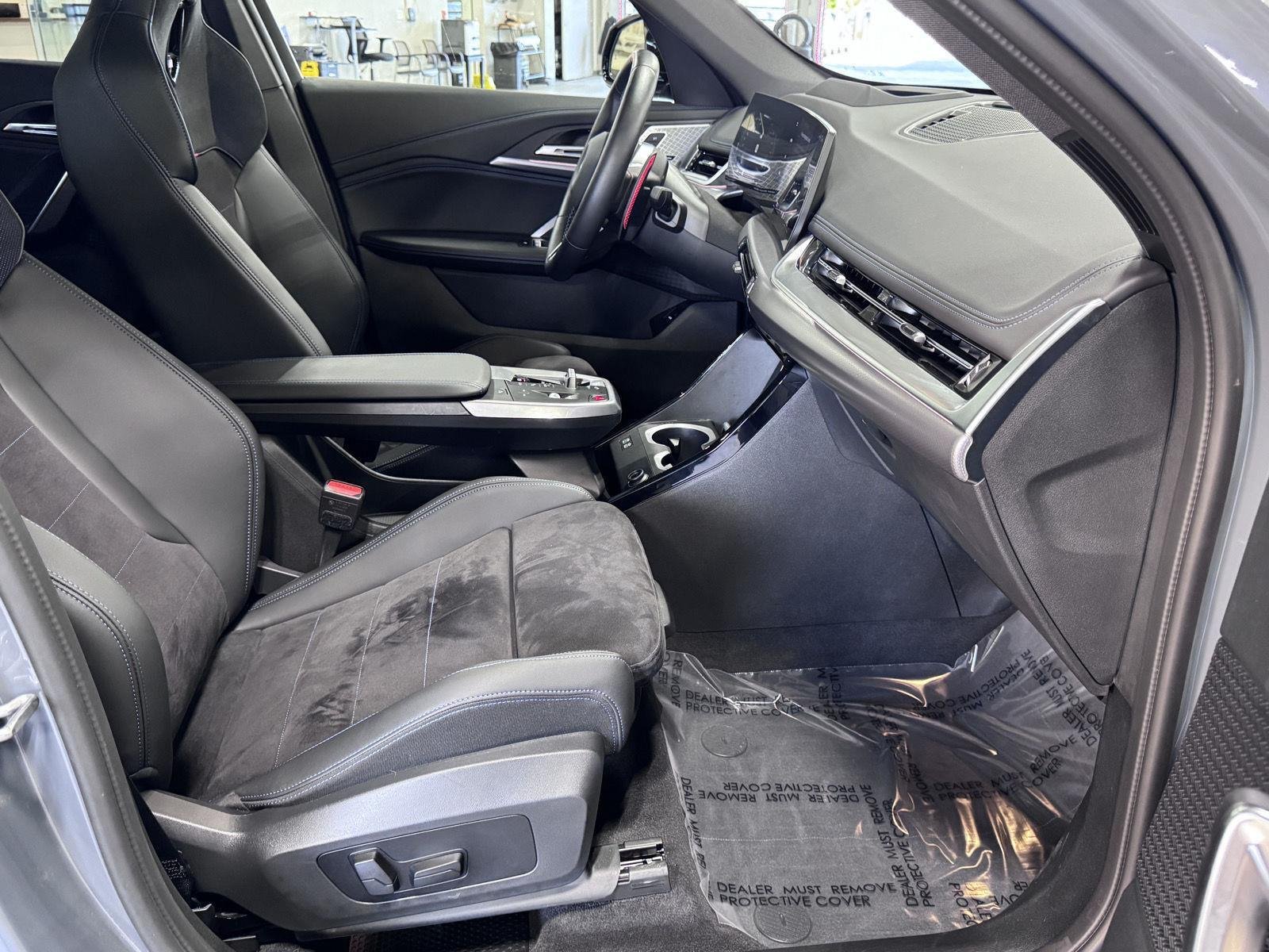 2025 BMW X1 M35i - Photo 21