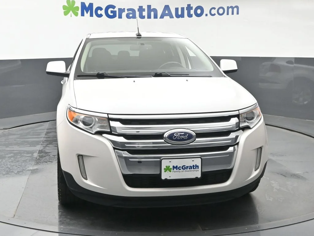 Used 2011 White Ford SEL image 5