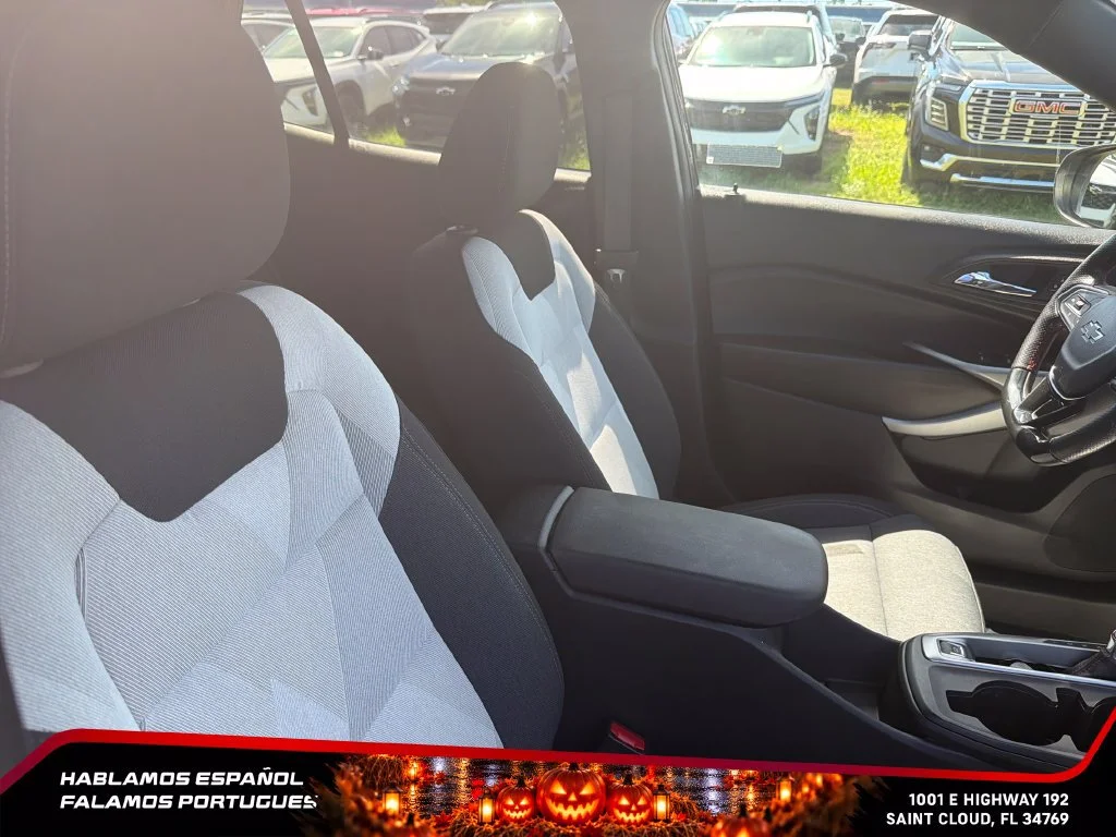 Used 2024 Mosaic Black Metallic Chevrolet 1RS image 33