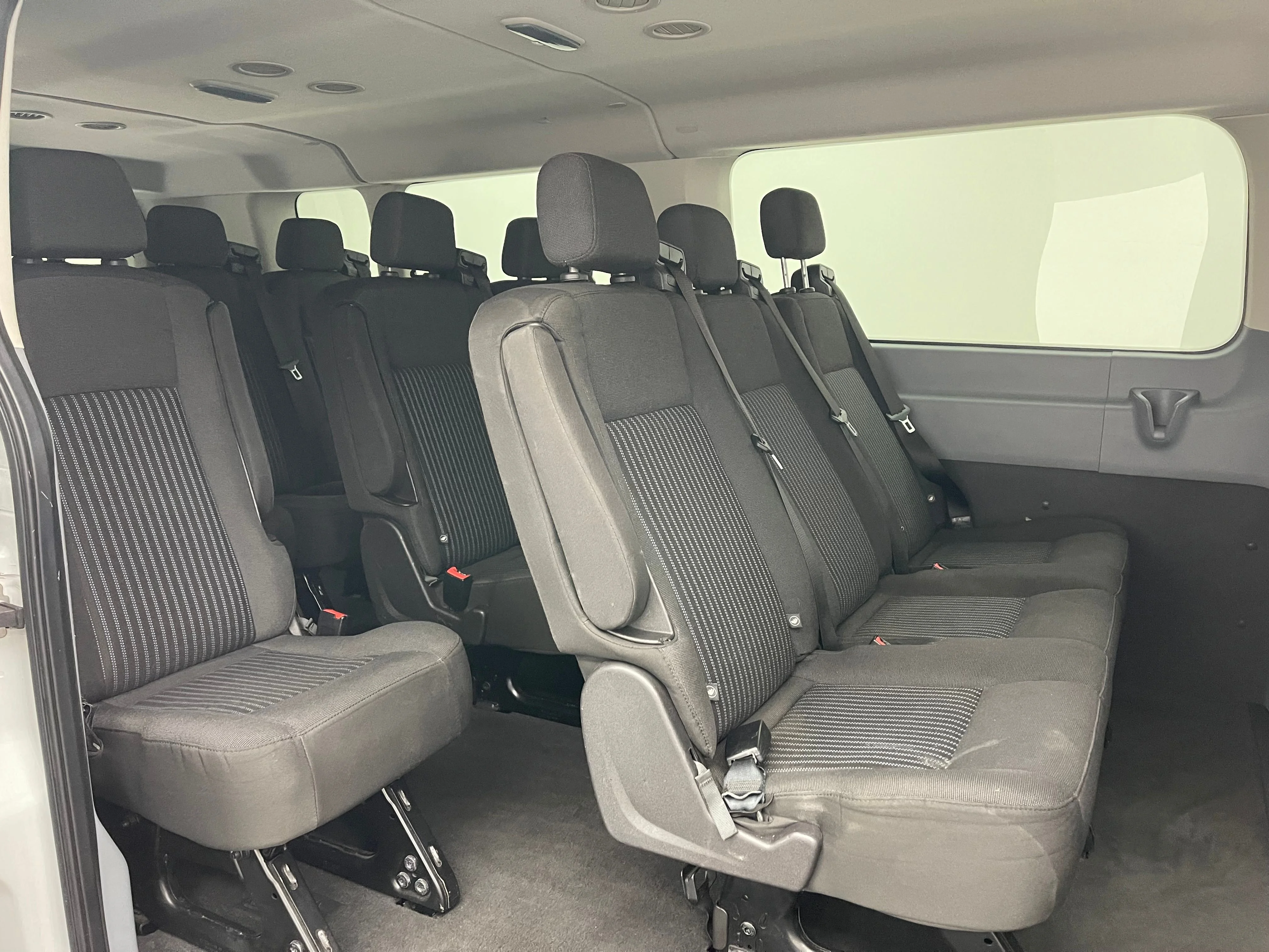 Used 2017 Oxford White Ford XLT image 30