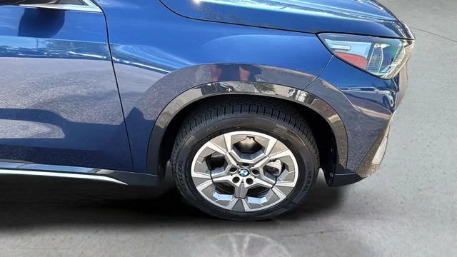 Used 2023 Blue BMW xDrive28i image 42