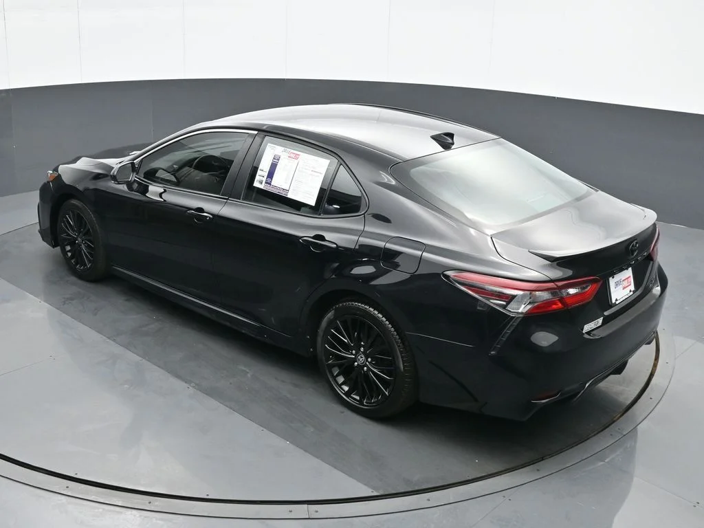 Used 2022 Black Toyota SE Nightshade image 19