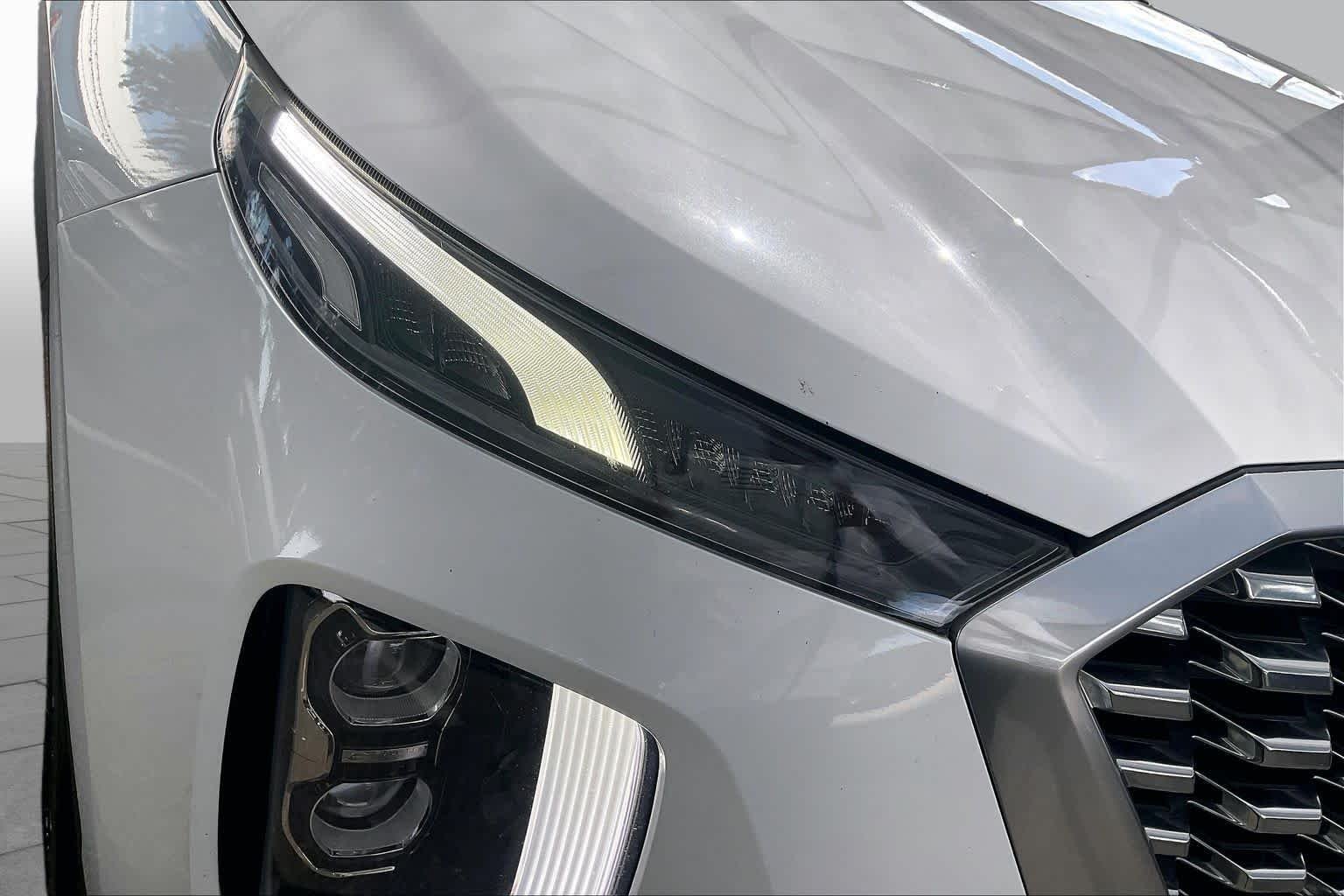 Used 2020 Hyper White Hyundai SEL image 27