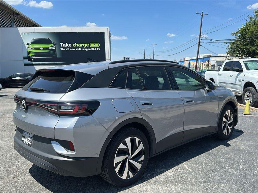 Used 2025 Silver Mist Metallic Volkswagen Pro image 5