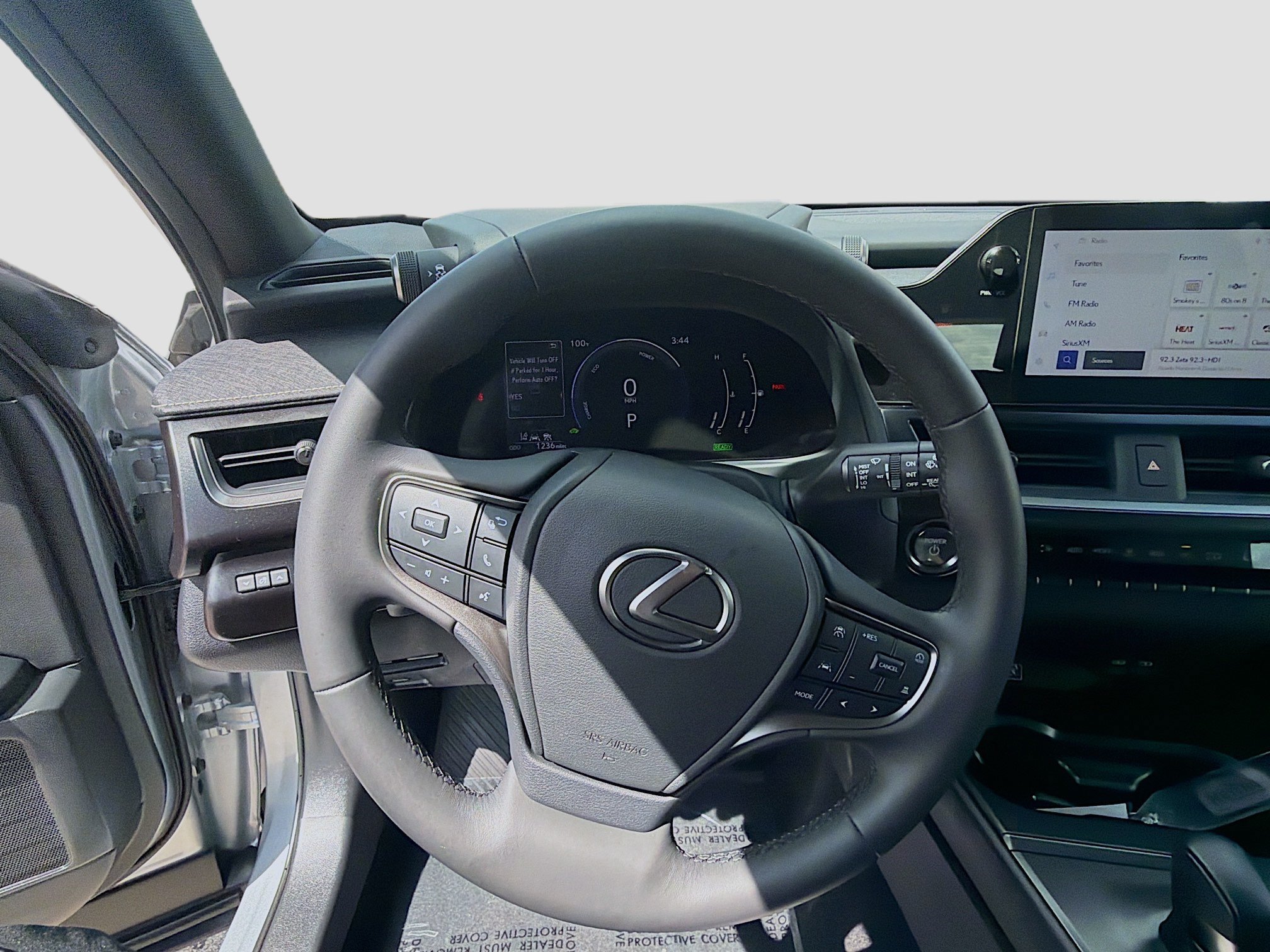 Used 2025 Iridium Lexus UX 300h image 8