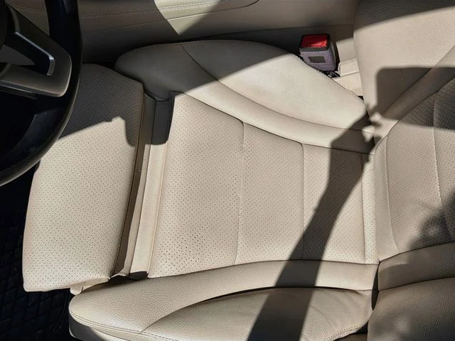 Used 2020  Mercedes-Benz GLC 300 image 19