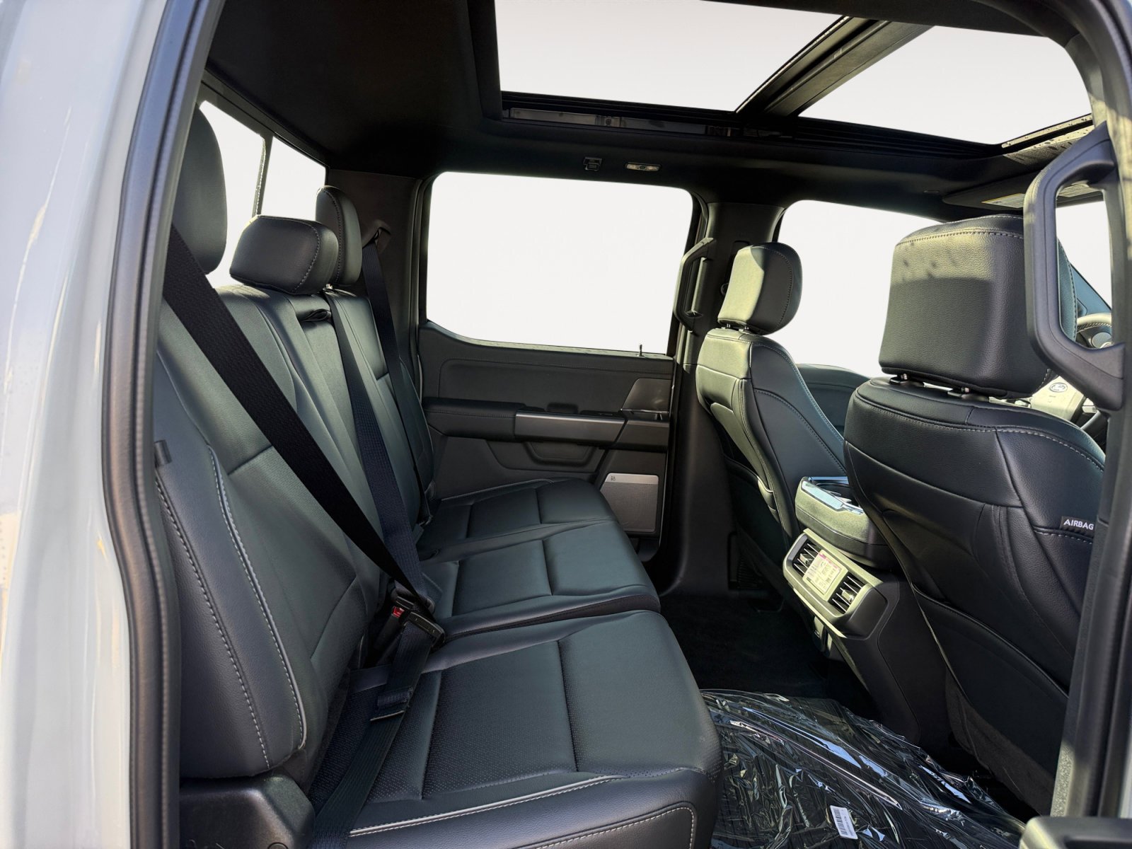 New 2026 Avalanche Ford Lariat® image 18