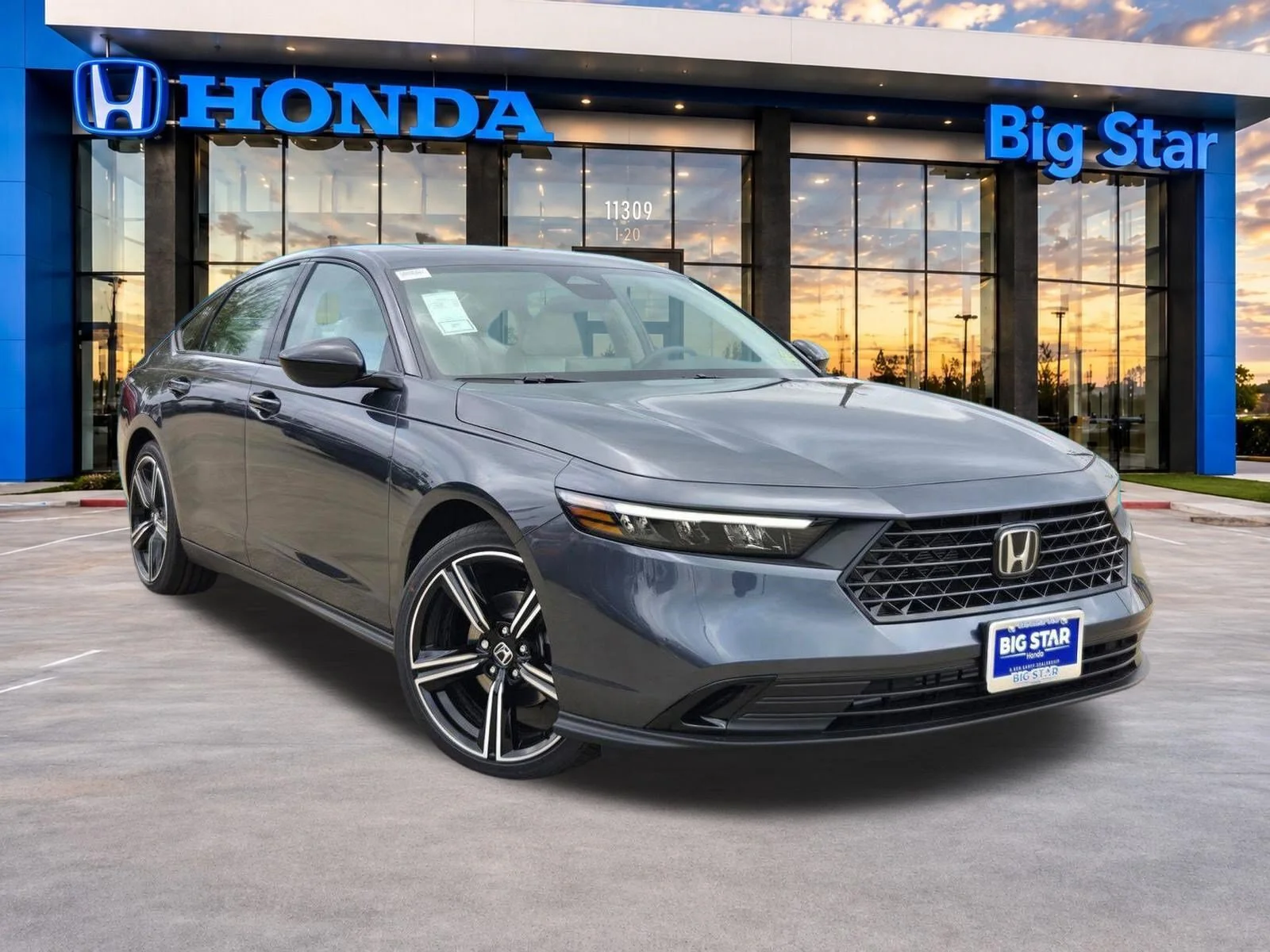 New 2026 Meteorite Gray Metallic Honda SE image 1