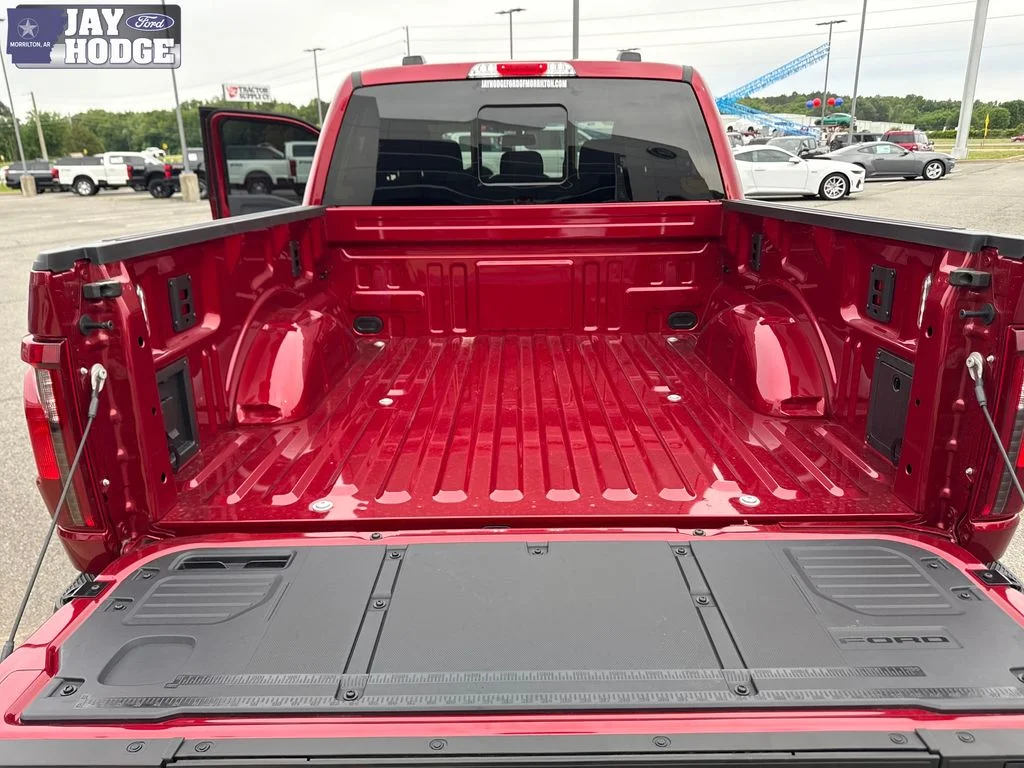 New 2026 Ruby Red Metallic Tinted Clearcoat Ford XLT image 17