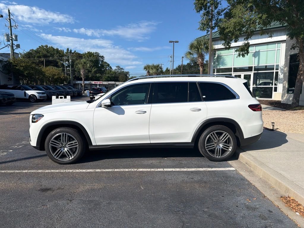 Certified Used 2026  Mercedes-Benz GLS 450 image 2