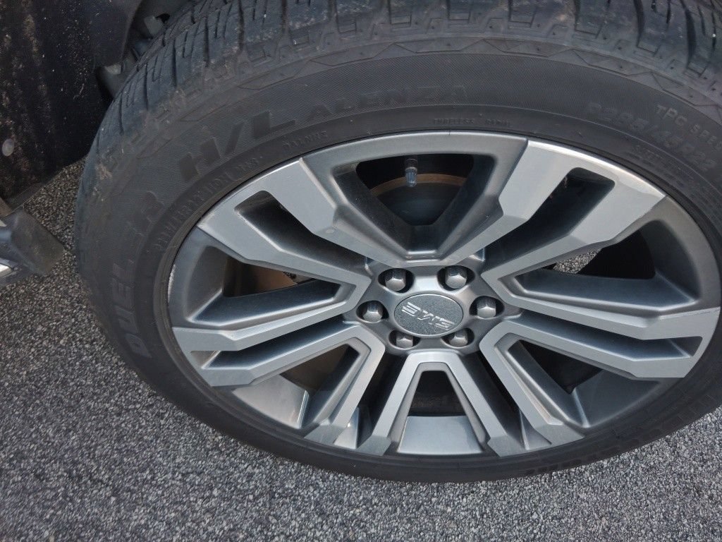 Used 2018 QUICKSILVER METALLIC GMC Denali image 2