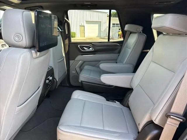 Certified Used 2023 ONYX BLACK GMC SLT image 19