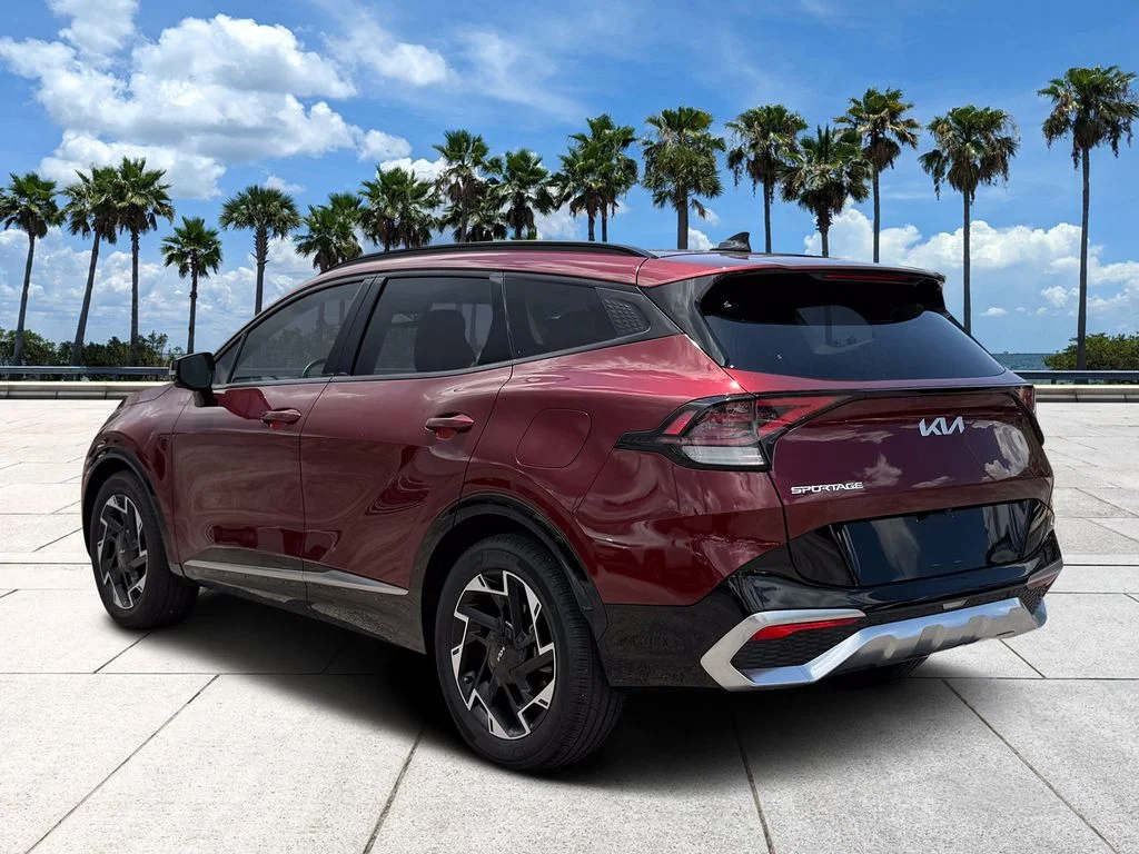 Used 2023 Red Kia SX-Prestige image 3