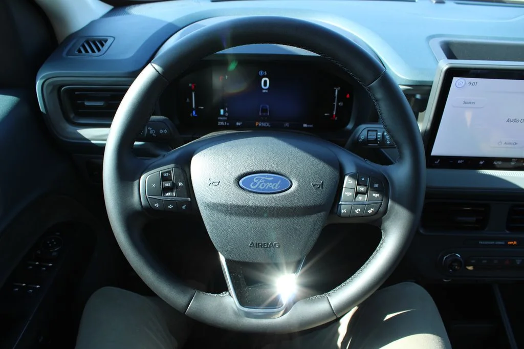 2025 Ford Maverick XLT - Photo 37