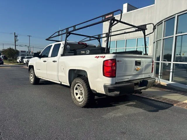 Used 2019 White Chevrolet WT image 9