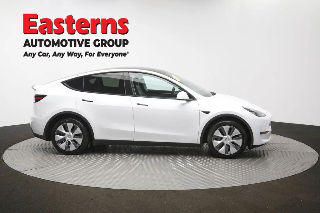 Used 2023 White Tesla Long Range image 40