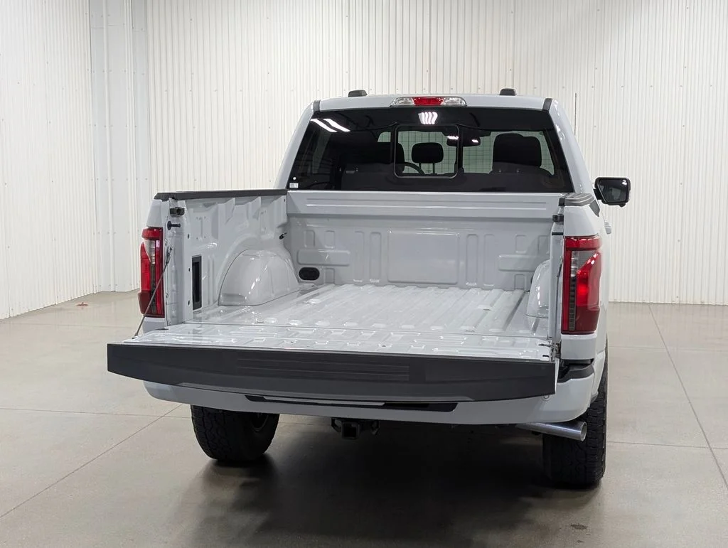 New 2026 Avalanche Ford XLT image 25