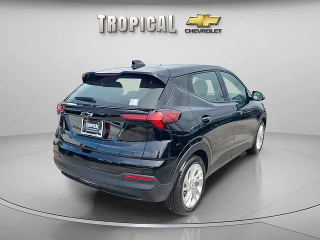 New 2027 Mosaic Black Metallic Chevrolet LT image 3