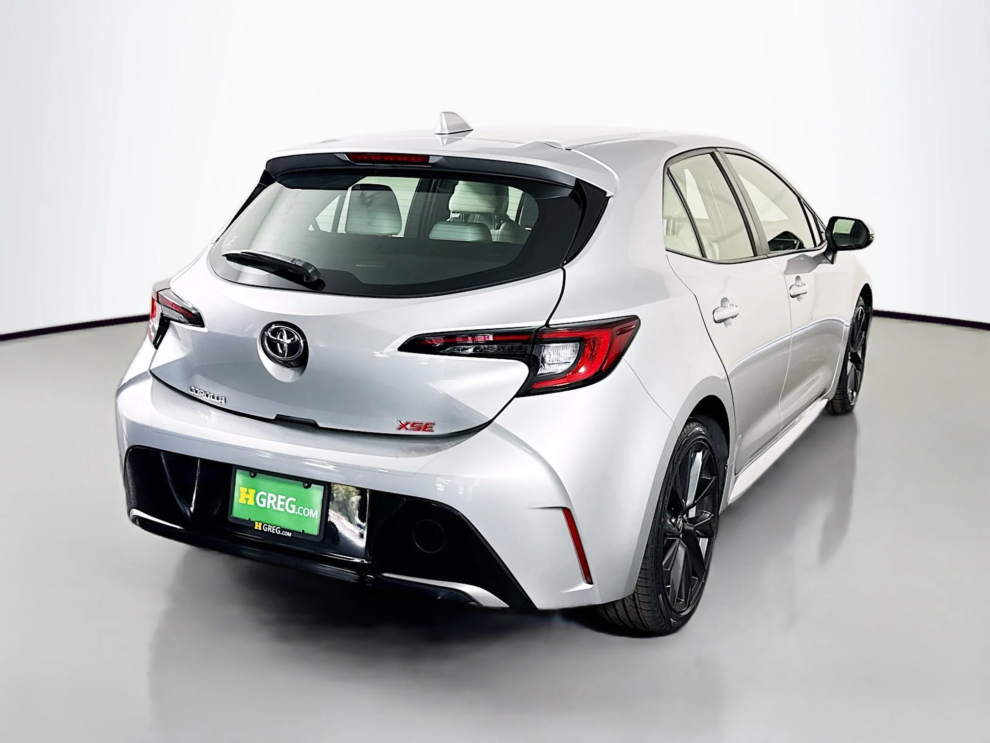 Used 2023 Classic Silver Metallic Toyota XSE image 7