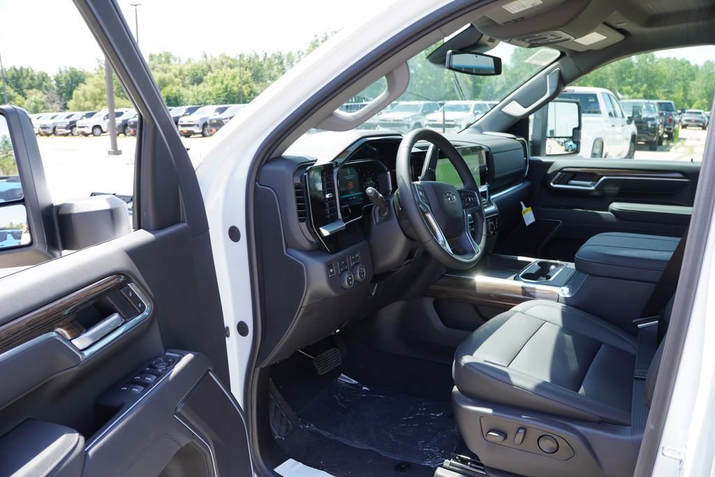 New 2026 Summit White Chevrolet LT image 11