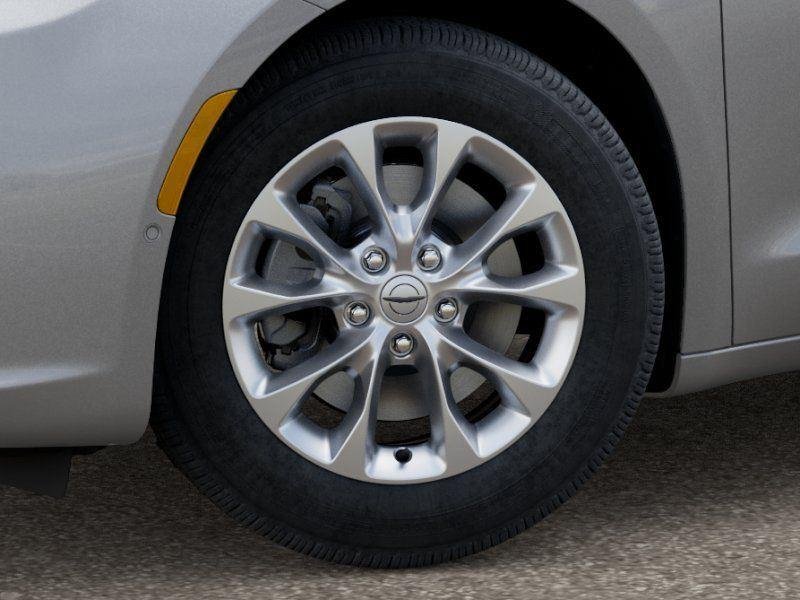 Used 2026 Silver Mist Clearcoat Chrysler Select image 10