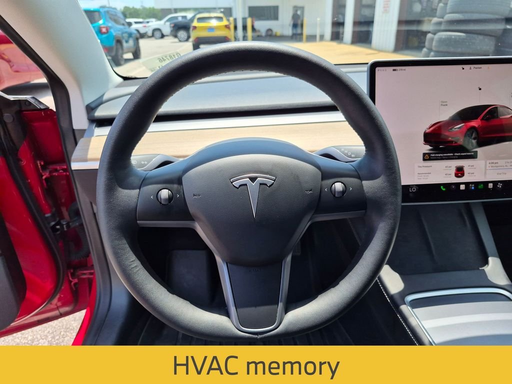 Used 2022 Red Tesla Long Range image 14