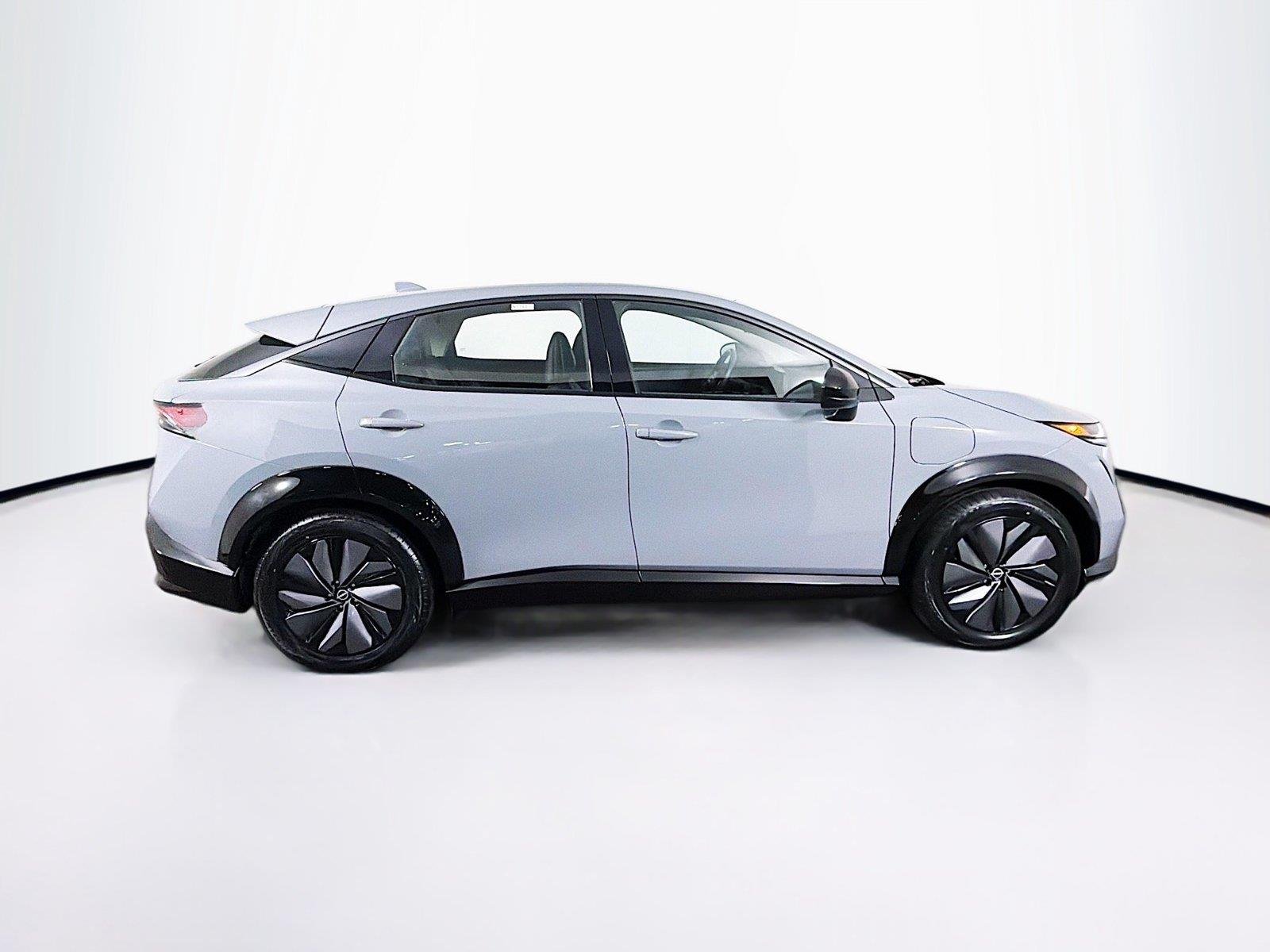 Used 2024 Boulder Gray Pearl Nissan ENGAGE+ image 12