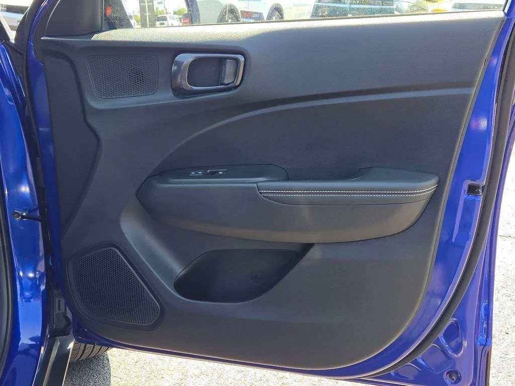 Used 2024 Intense Blue Hyundai Limited image 7