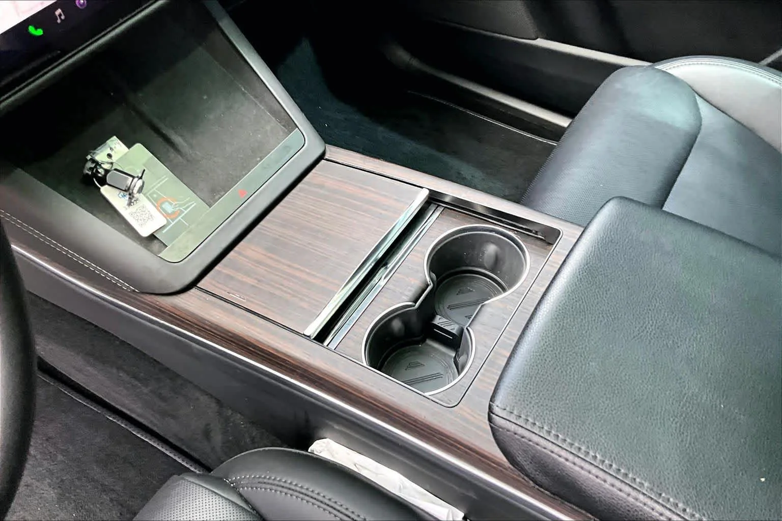 Used 2024 Stealth Grey Tesla  image 15