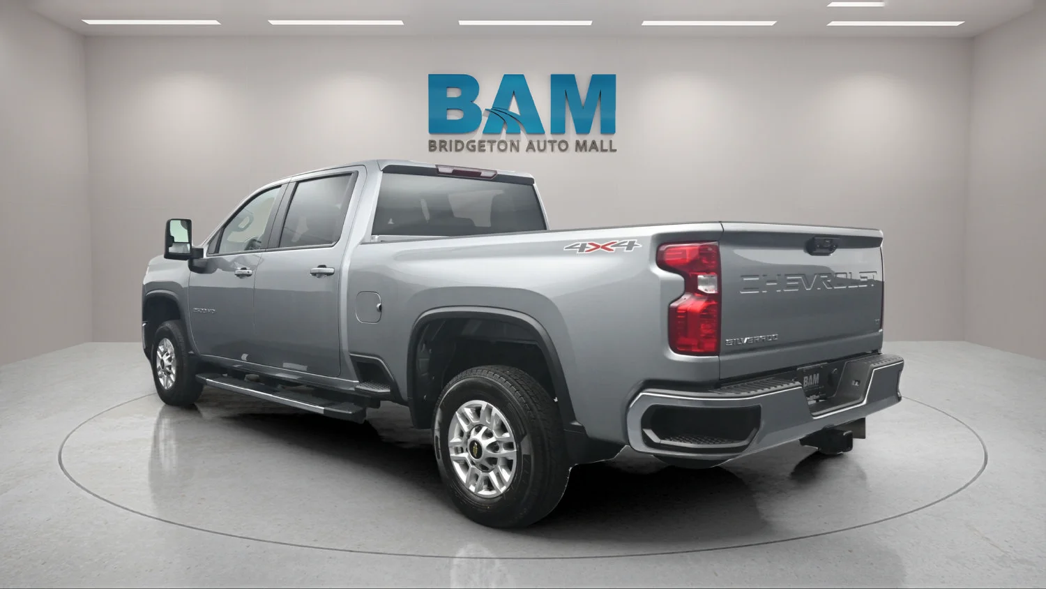 Used 2026 Sterling Gray Metallic Chevrolet LT image 5