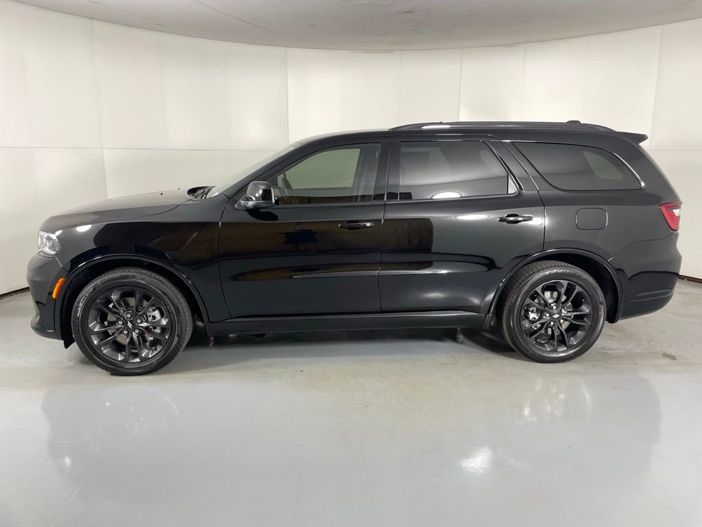 New 2026 Diamond Black Clear-Coat Exterior Paint Dodge GT image 5