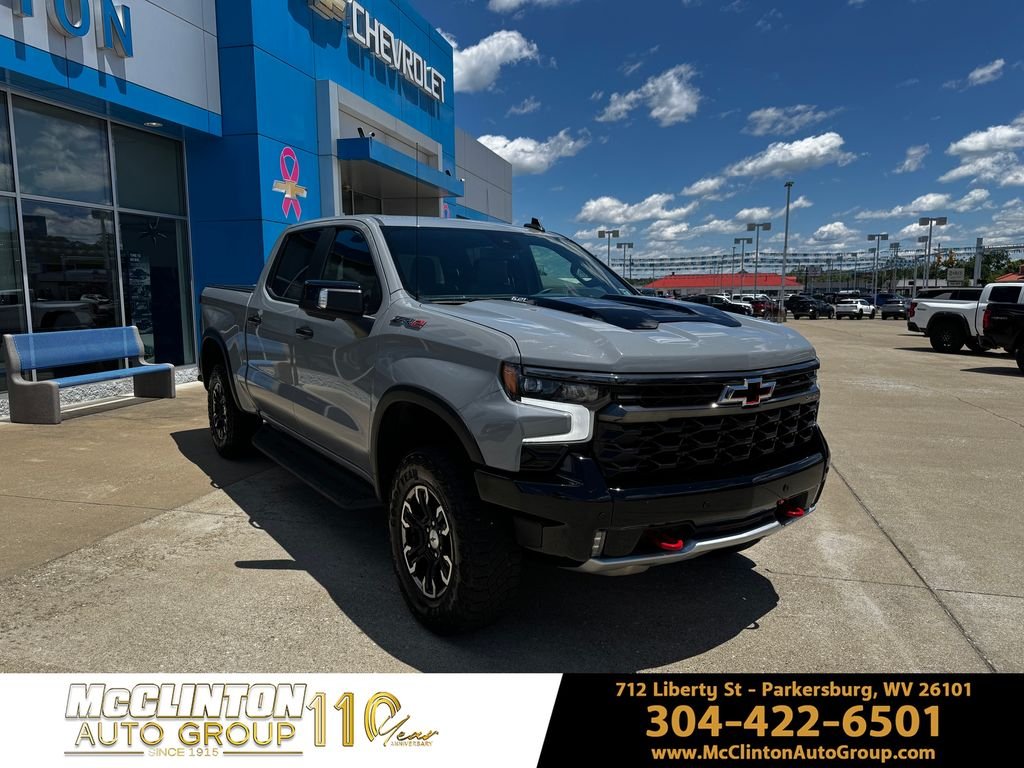 Used 2025 Gray Chevrolet ZR2 image 3