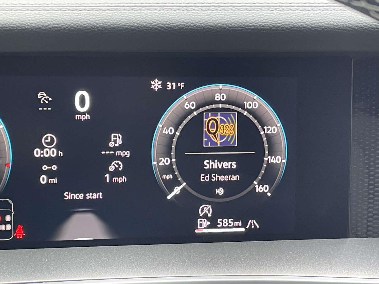 New 2026 Platinum Gray Metallic Volkswagen S image 27