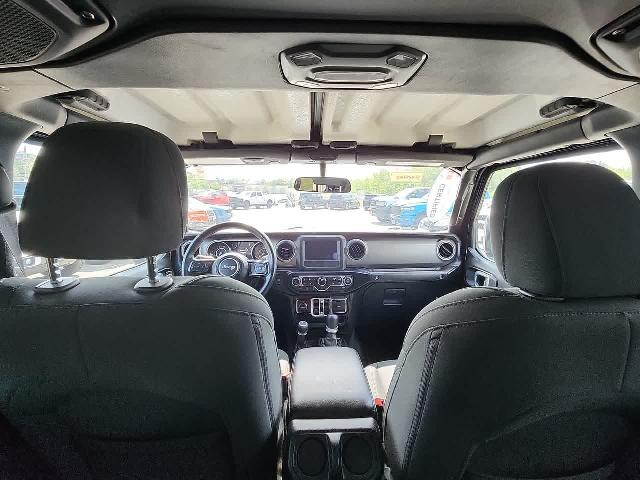 Used 2022 Black Clearcoat Jeep Sport S image 18