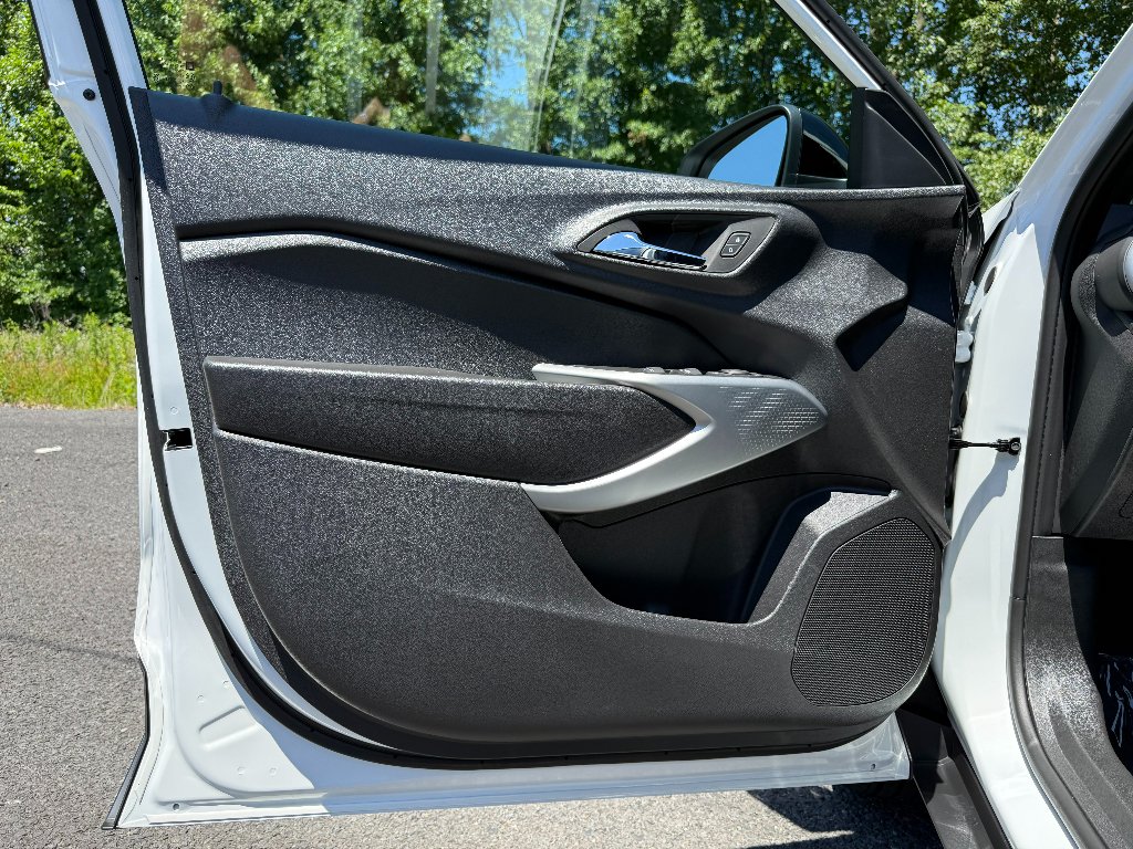 2026 Chevrolet Trax RS - Photo 21