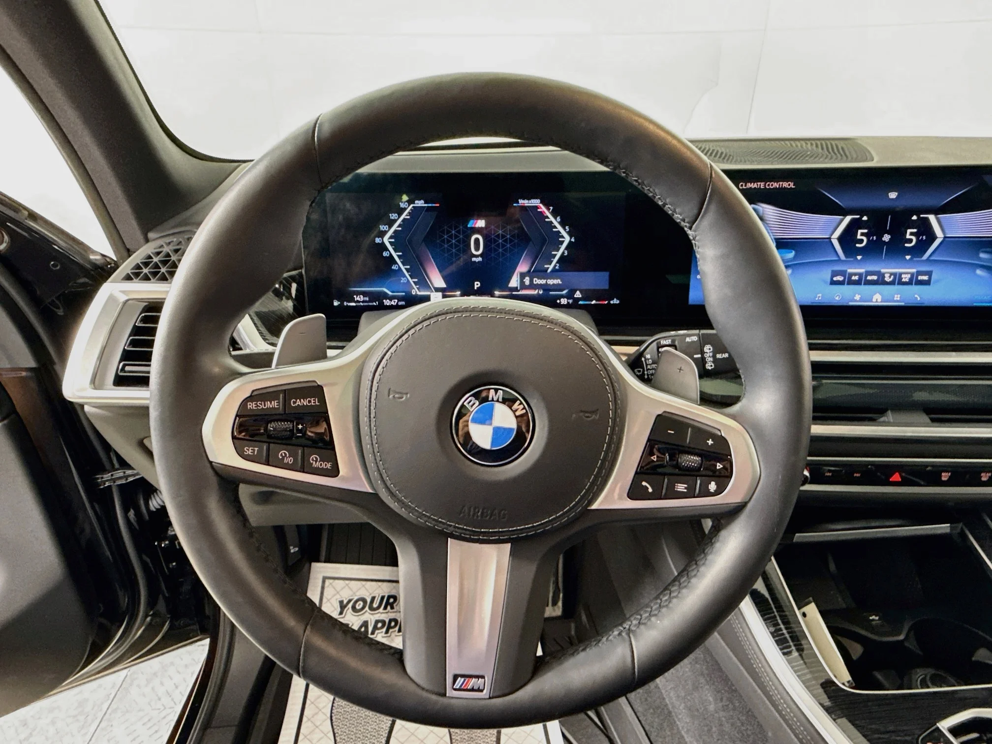 Used 2025 Black Sapphire Metallic BMW xDrive40i image 11