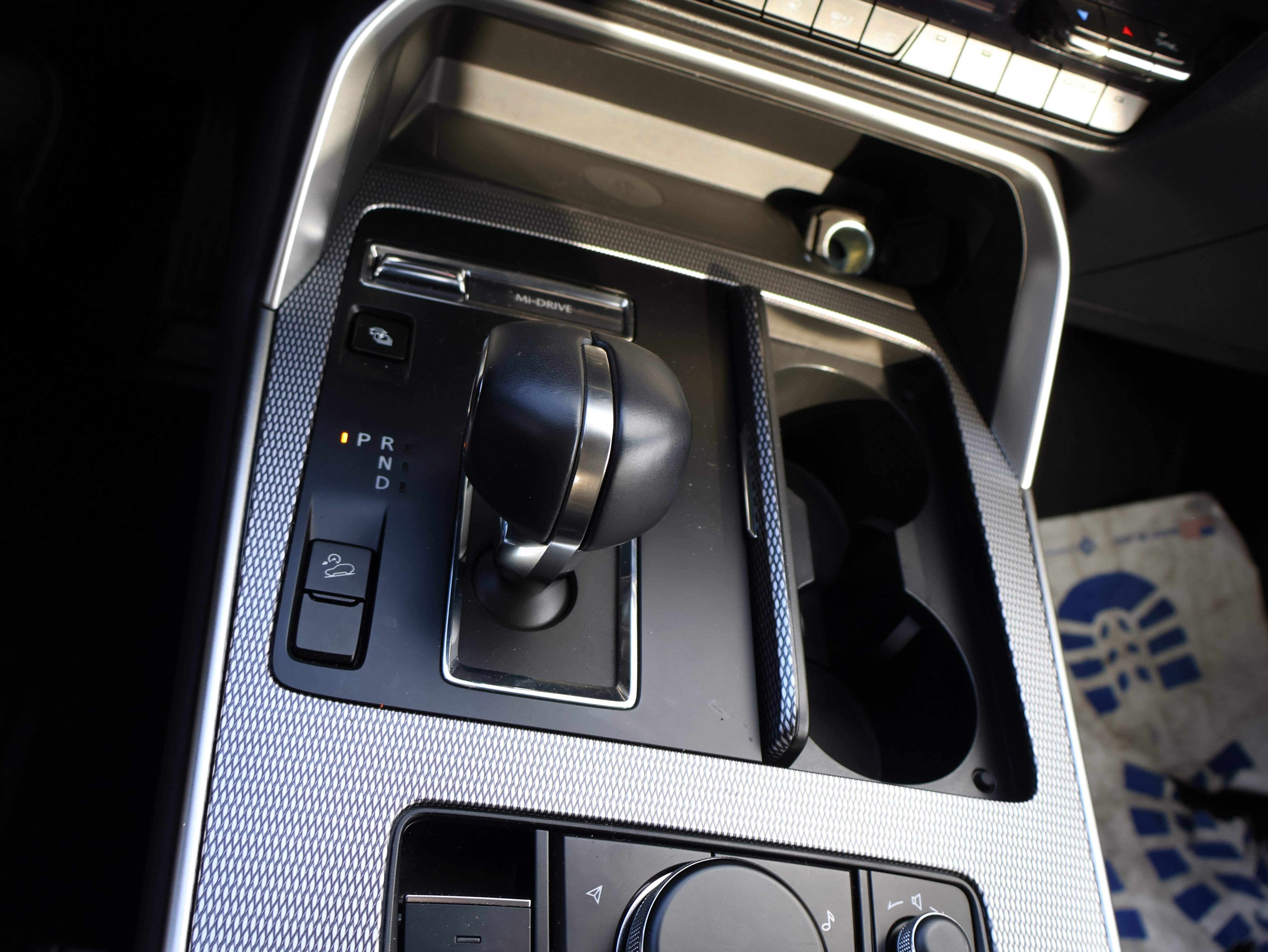 2025 Mazda CX-70 Premium Package - Photo 32