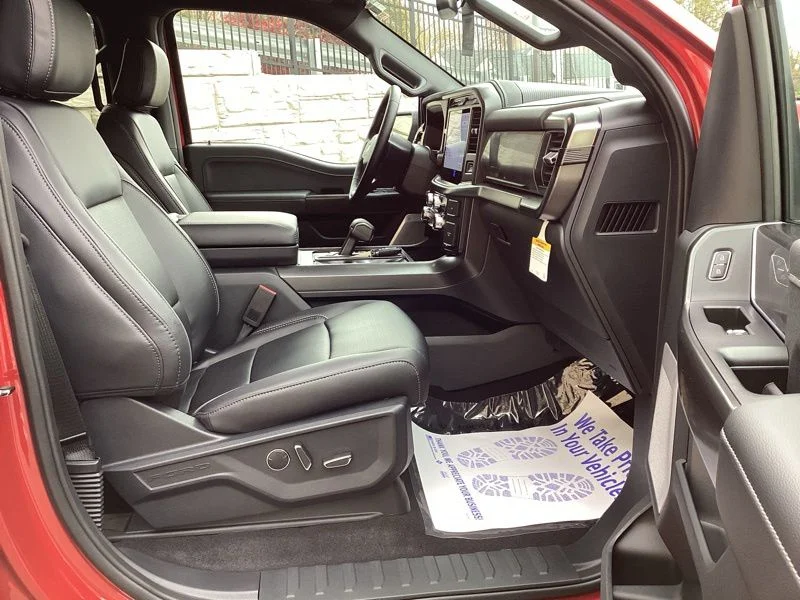 2025 Ford F-150 Lariat - Photo 19