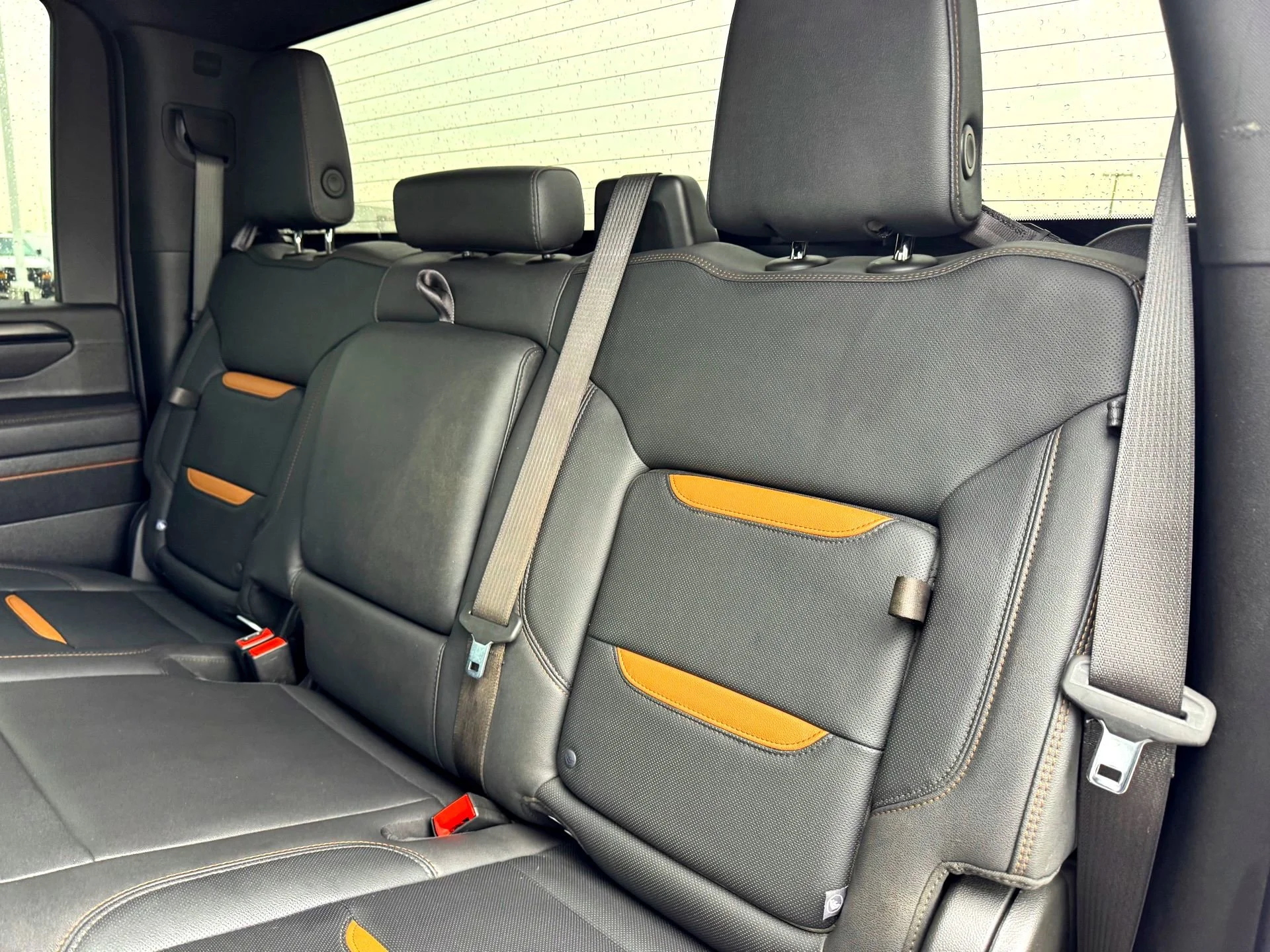 Used 2025 Summit White GMC AT4 image 16