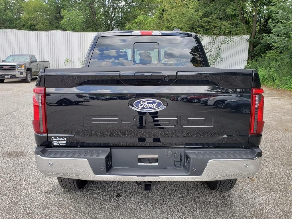 New 2026 Agate Black Metallic Ford XLT image 6