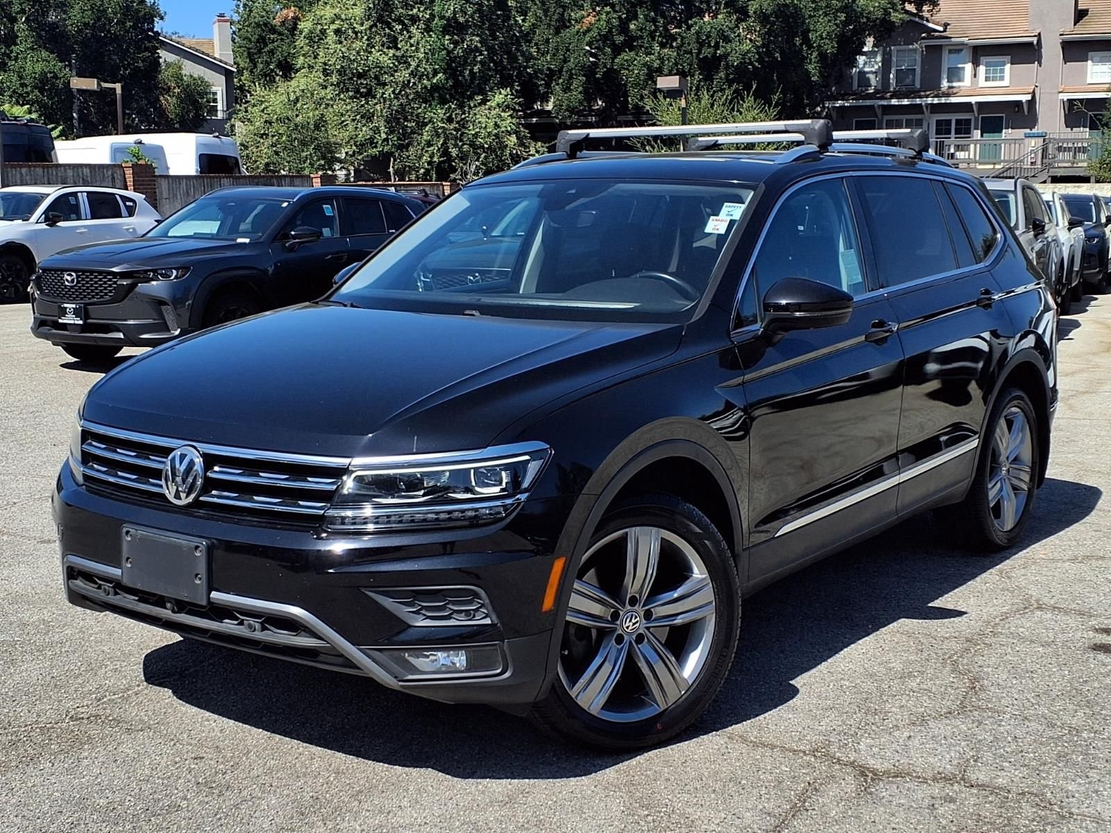 Used 2019 Black Volkswagen 2.0T SEL Premium image 26