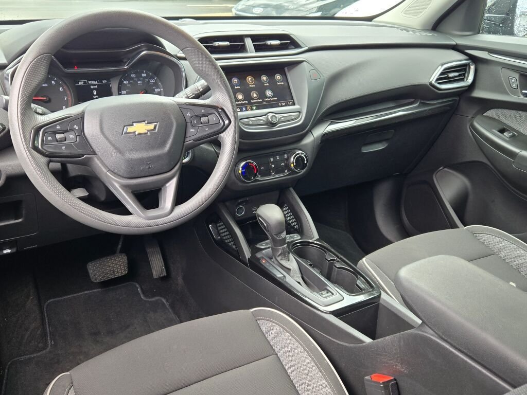 Used 2022 Black Metallic Chevrolet LT image 15