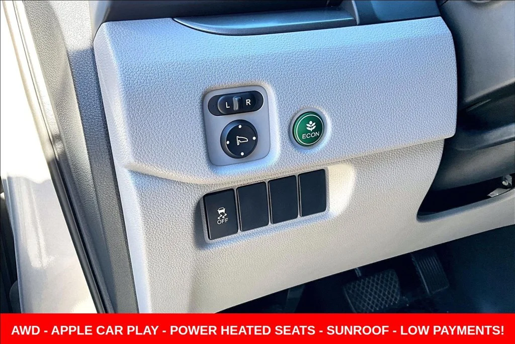 Used 2016  Honda EX-L image 12
