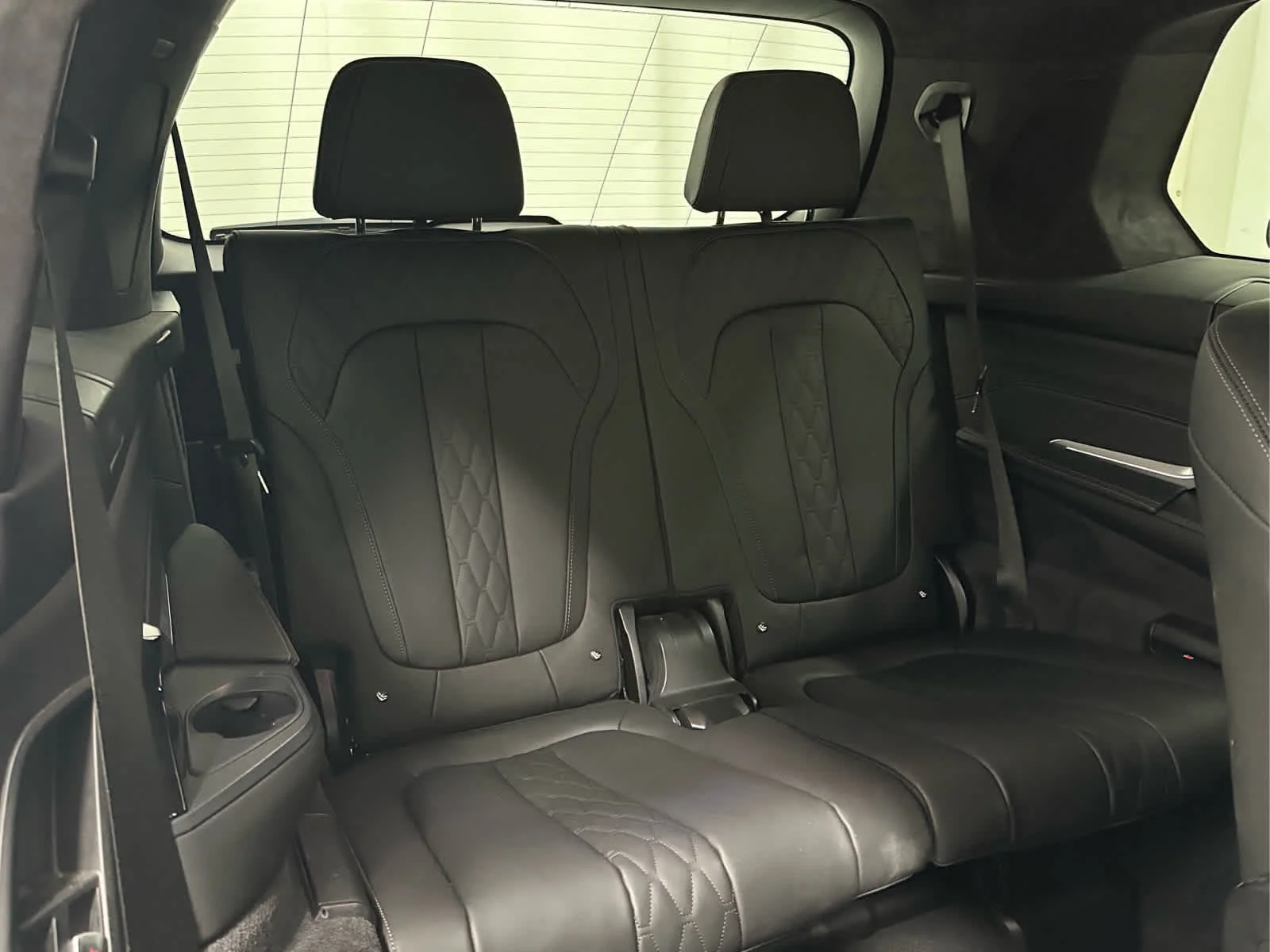 Used 2025 Skyscraper Grey Metallic BMW ALPINA XB7 image 24