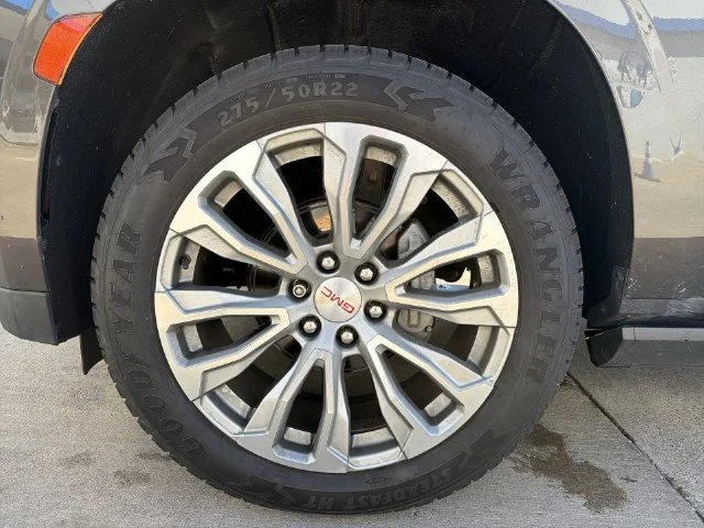 Used 2021  GMC Denali image 13