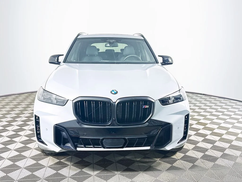 2026 BMW X5 M60i - Photo 2